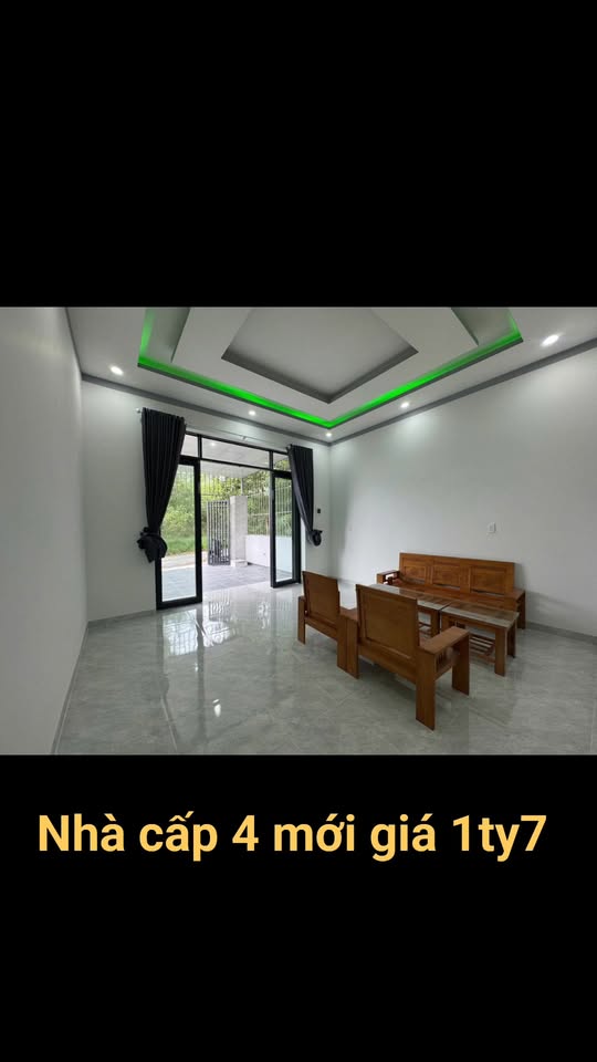 Nhà riêng phường Tân Thành, TP Hồ Chí Minh 300m² giá 1.68 tỷ - Sân đậu ô tô thoải mái!