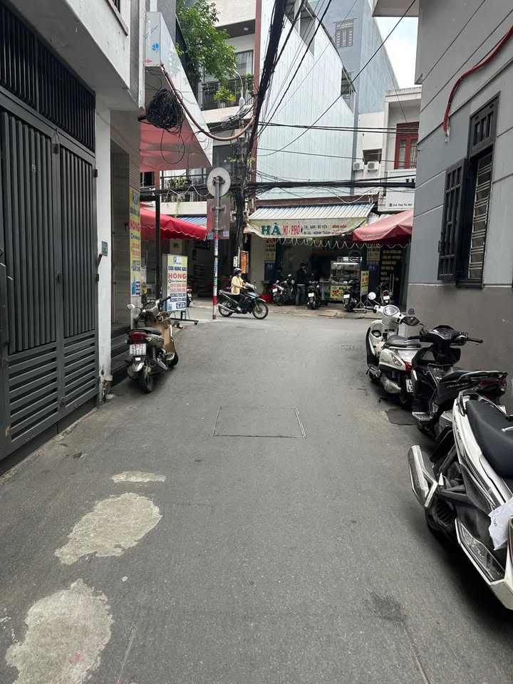 Nhà 2 tầng Cù Chính Lan 49m² giá 5.1 tỷ - Kiệt ô tô thuận tiện