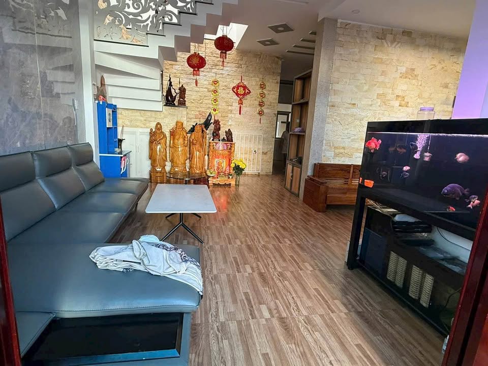 Nhà đẹp 2 tầng tại Vĩnh Hiệp, Nha Trang giá chỉ 3.1 tỷ - Sổ đỏ chính chủ!