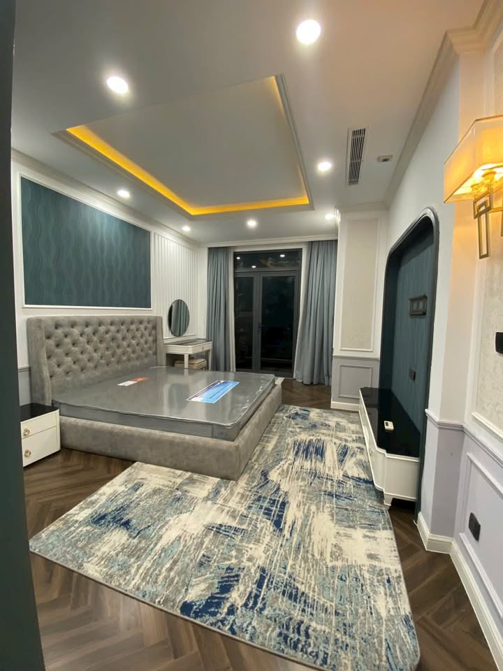 Nhà phố Verosa Park Thủ Đức 102m² giá 26 triệu - Nội thất hiện đại, cho thuê ngay!