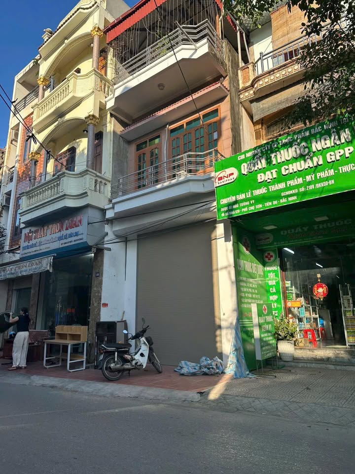 Nhà mặt đường Chợ Sơn - Việt Đoàn 72m² giá thỏa thuận - Kinh doanh sầm uất!