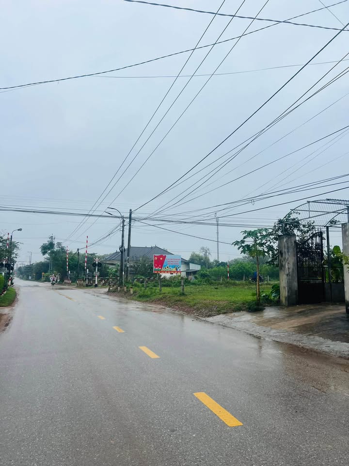 Bán nhà mặt tiền đường Hai Bà Trưng, Ái Tử, 169.2m² chỉ 600 triệu - Cơ hội không thể bỏ lỡ!