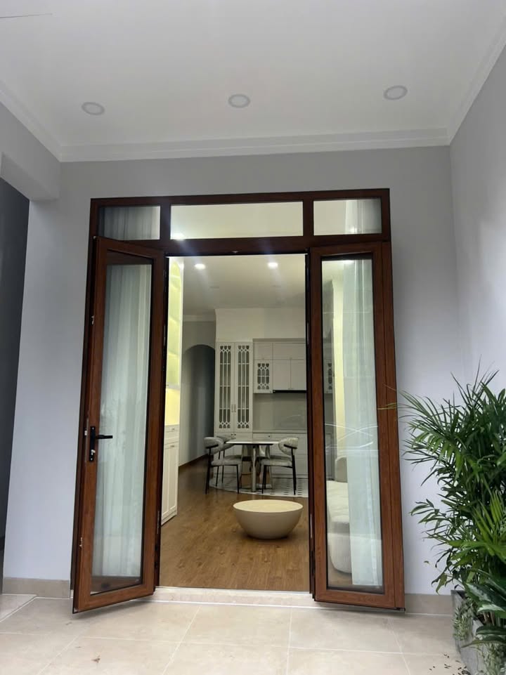 Nhà phố hiện đại đường Nguyễn Tri Phương Buôn Ma Thuột 61.2m² giá 2.7 tỷ - Đón Tết ngay!