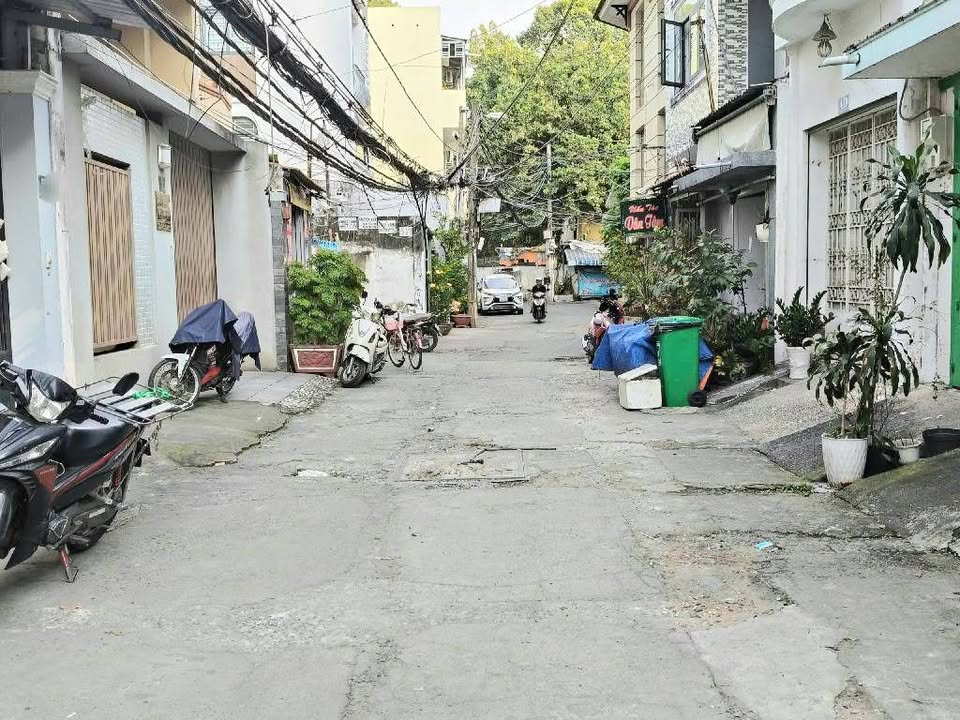 Nhà phố Phan Đăng Lưu, Bình Thạnh 56m² giá 7 tỷ - Hẻm xe tải thông thoáng!