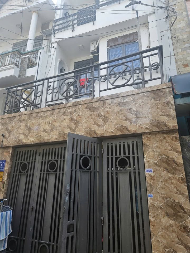 Nhà đẹp Thới An, Q12 43.5m² giá 4.9 tỷ - Full nội thất, vào ở ngay!