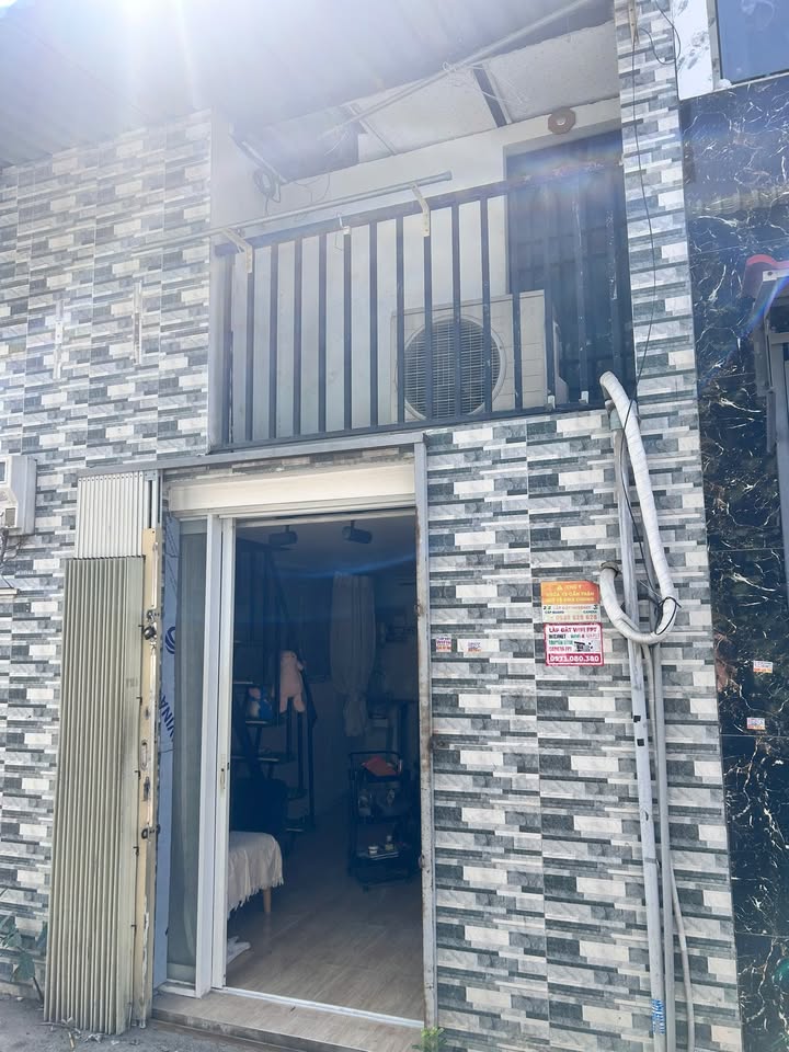 Cho thuê nhà mặt tiền đường An Phú Đông 27 - Giá 3 triệu, thuận lợi cho kinh doanh!