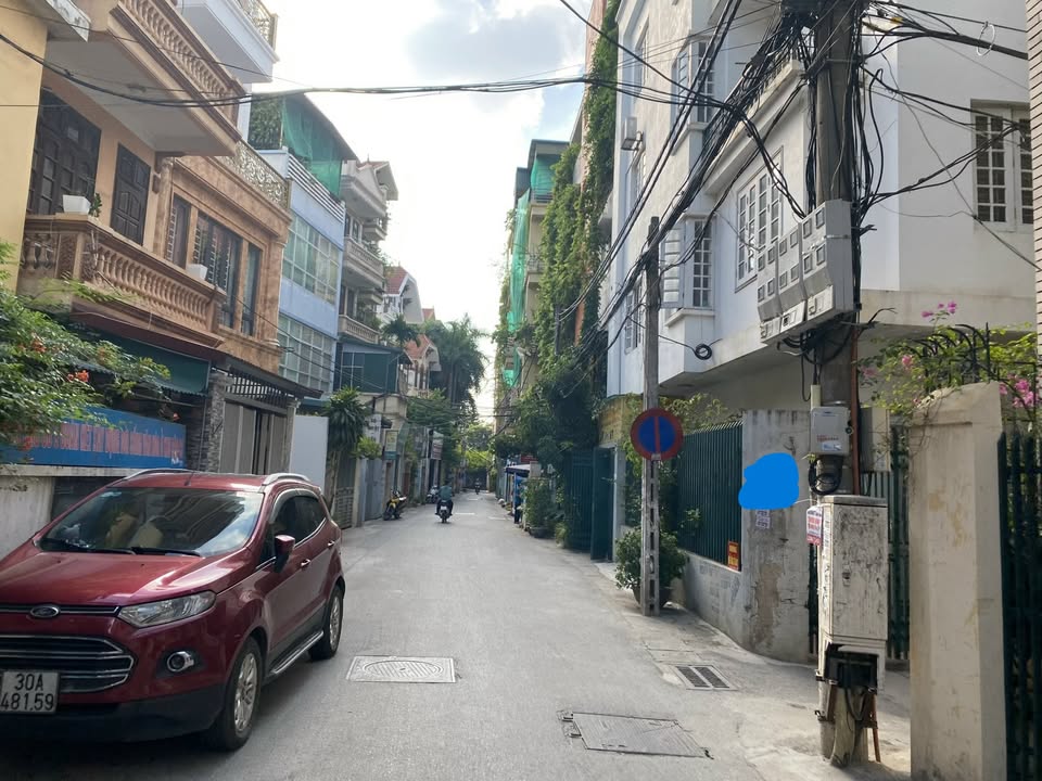 Đất đầu tư quận Bắc Từ Liêm 33m² giá 2 tỷ - Vị trí thuận lợi, ô tô vào tận nơi!