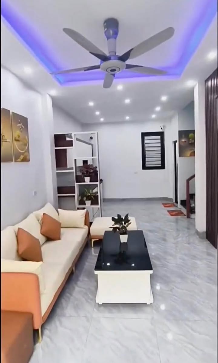 Nhà 2 tầng Cẩm Thủy 100m² giá 1.9 tỷ - Tiện nghi đầy đủ, nội thất mới!