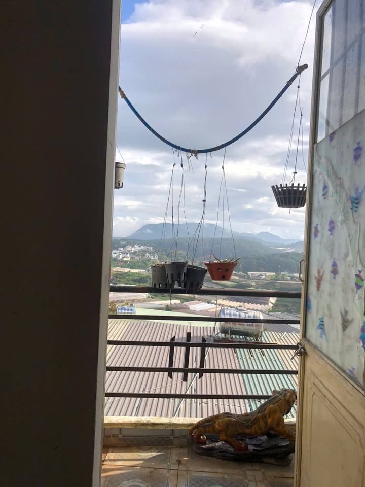 Nhà nguyên căn 3 phòng ngủ đường Huyền Trân Công Chúa 100m² giá 6.5 triệu - Không gian sống lý tưởng!