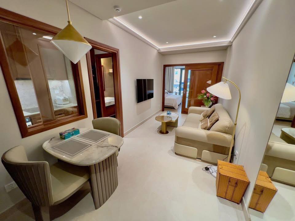 Căn hộ cao cấp cho thuê tại Nguyễn Thị Minh Khai, Quận 3 - Giá thỏa thuận, đầy đủ nội thất