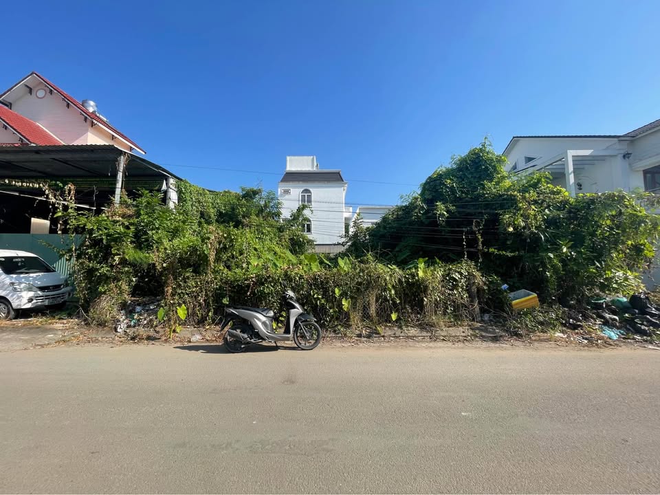 Đất nền biệt thự KDC Xây Dựng Cần Thơ 215m² giá 7.8 tỷ - Pháp lý rõ ràng, thổ cư 100%!