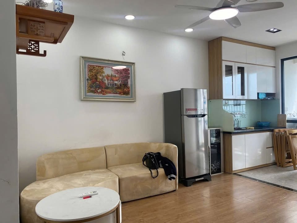 Căn hộ Iris Garden Mễ Trì 2PN 2VS giá 13.5 triệu - Nhận nhà ngay!