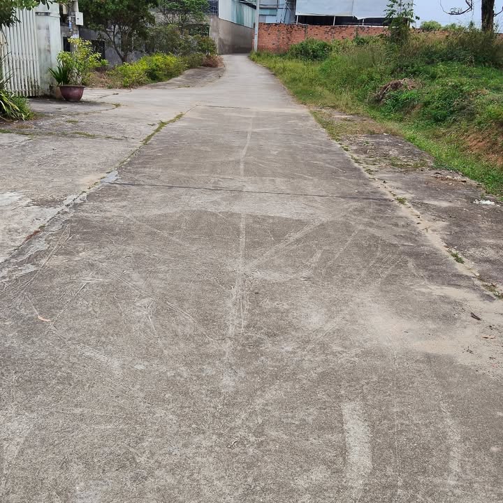 Đất thổ cư 210m² tại Hẻm 349 Võ Nguyên Giáp, Giá 600 triệu - Cơ hội đầu tư hấp dẫn!