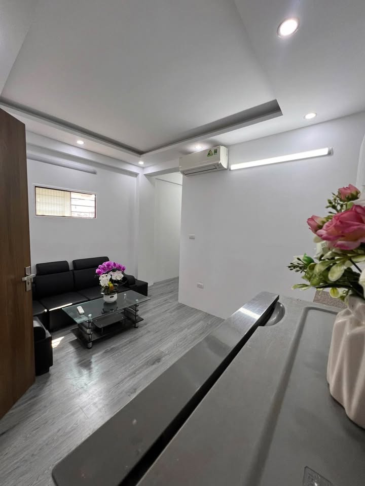 Căn hộ mini Tân Triều 38m² giá 1.72 tỷ - Ban công thoáng đẹp, ánh sáng tràn ngập!