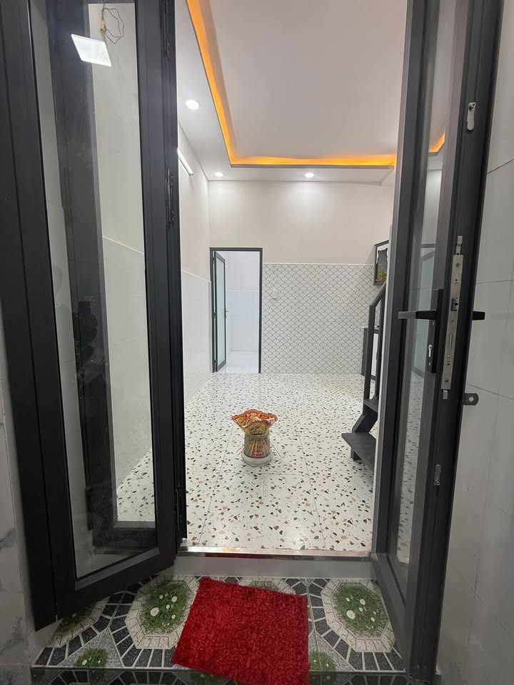 Nhà phố Lưu Hữu Phước, Quận 8, 28m² giá 1.45 tỷ - Sẵn sàng ở ngay!