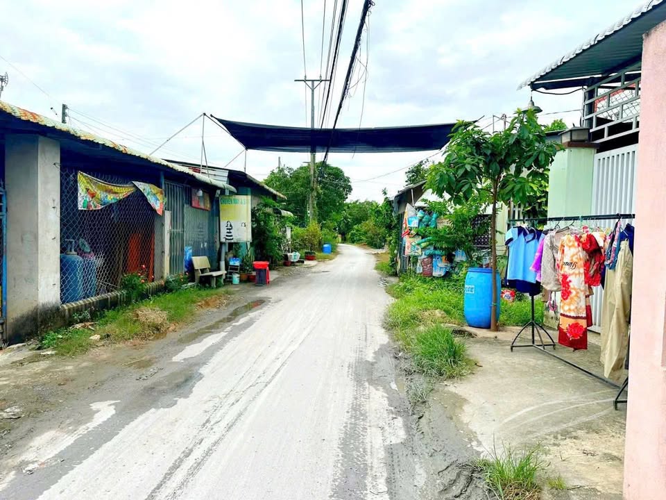 Đất nhựa Bình Tiền 1, Đức Hòa Hạ 228m² giá 2.05 tỷ - Sổ hồng riêng, vị trí đắc địa!