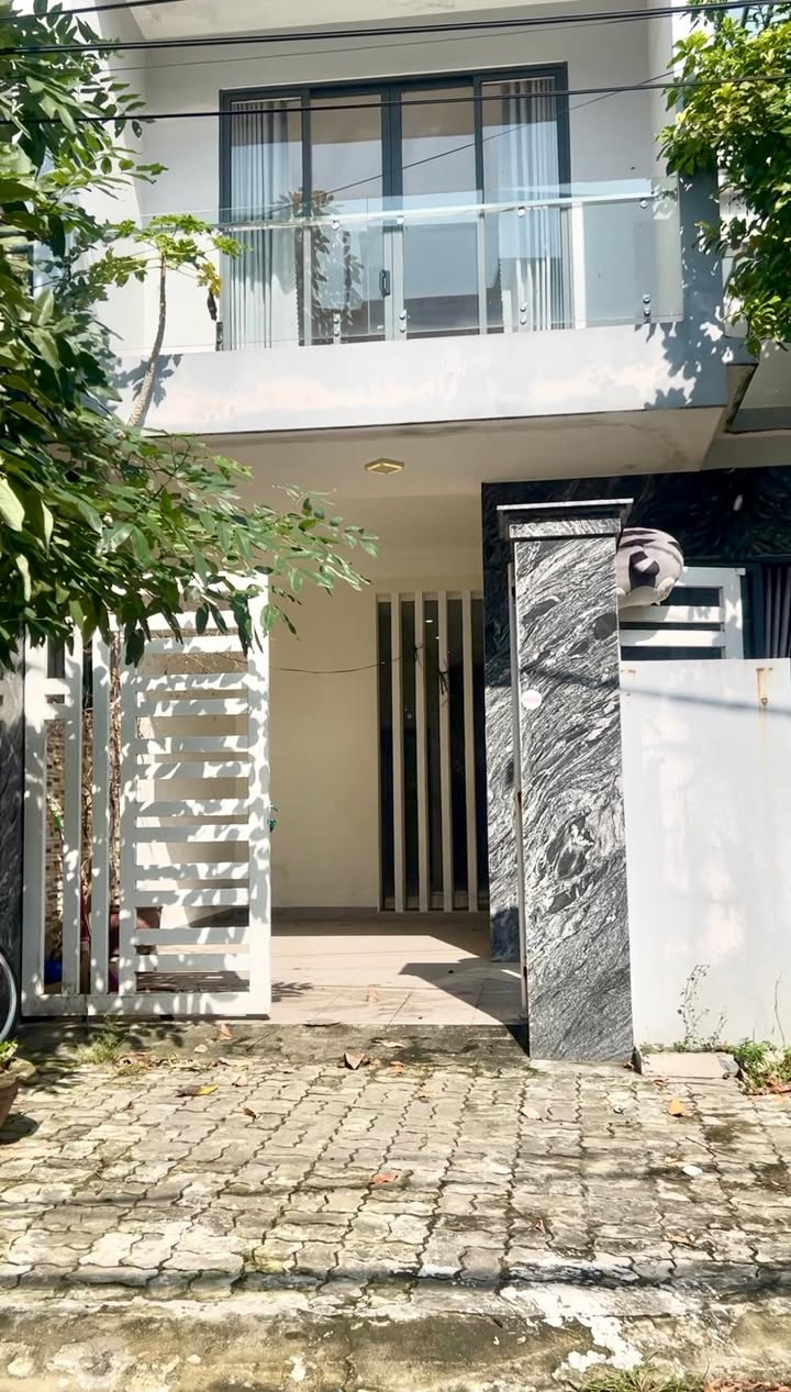 Nhà lô góc 2 tầng tại đường Phan Xích Long, quận Thanh Khê, diện tích 137m² giá 6 tỷ - Cơ hội đầu tư tuyệt vời!