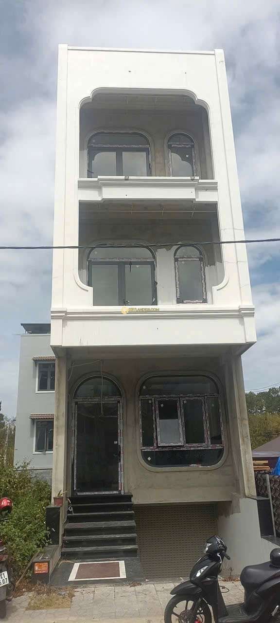 Nhà Phố Mặt Tiền Đường Phạm Hồng Thái 87.75m² giá 14.5 tỷ - Sổ riêng, đầu tư sinh lời!