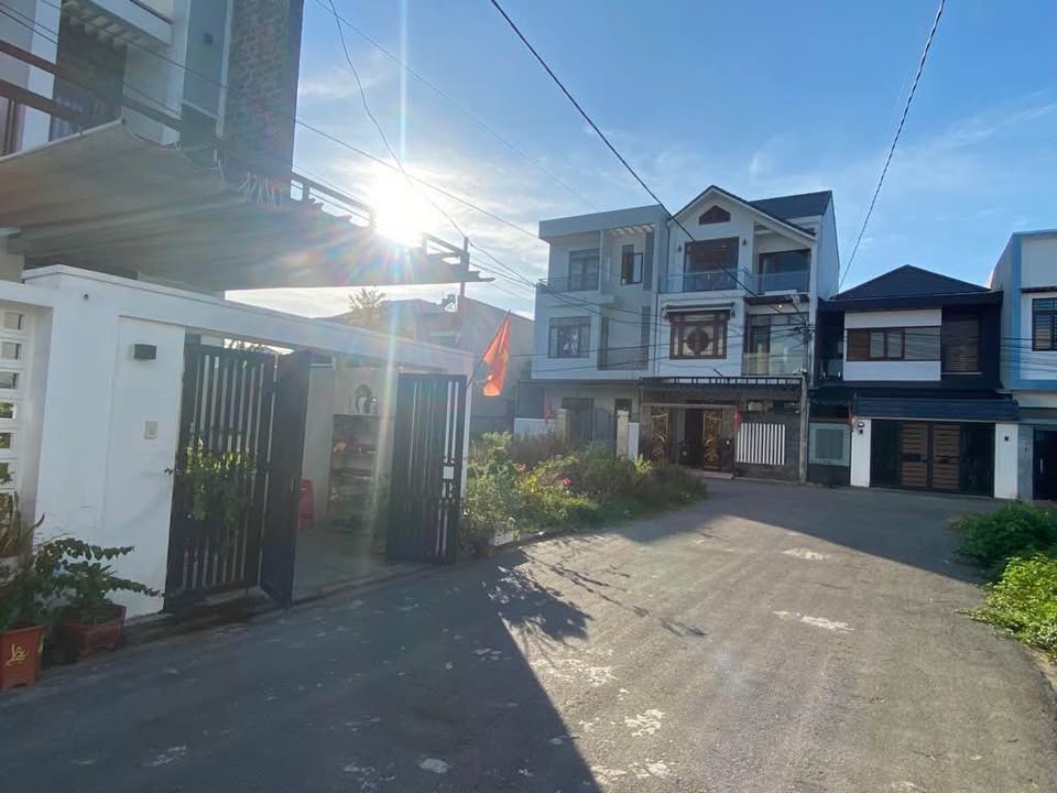 Đất lô góc Kim Long 112,4m² giá 3,2 tỷ - Vị trí hiếm có!