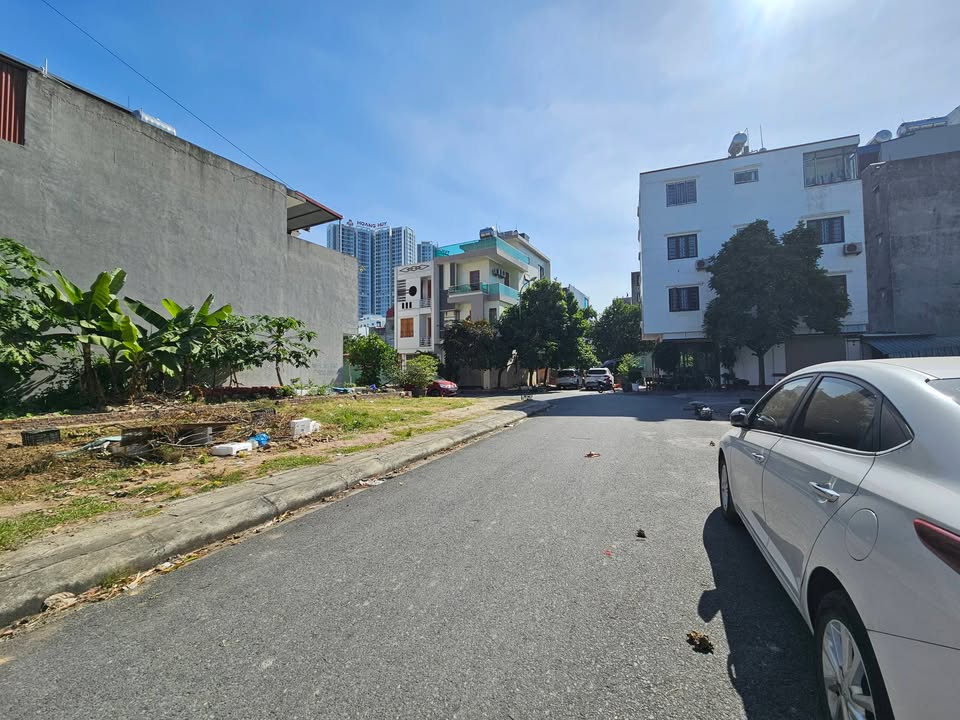 Đất nền lô góc 91m² phường Vĩnh Niệm giá 15 tỷ - Sổ hồng chính chủ, thuận tiện kinh doanh!