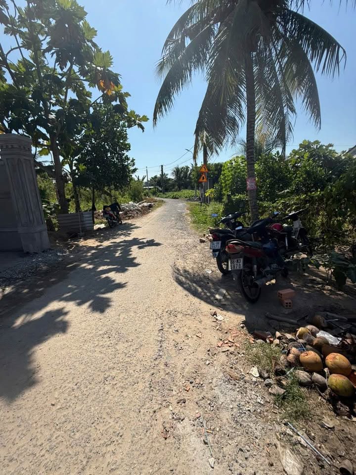 Nhà mới xây tại Phường Phước Hậu, TP Vĩnh Long 67m² giá 2.15 tỷ - Vị trí đẹp, sẵn sàng ở ngay!