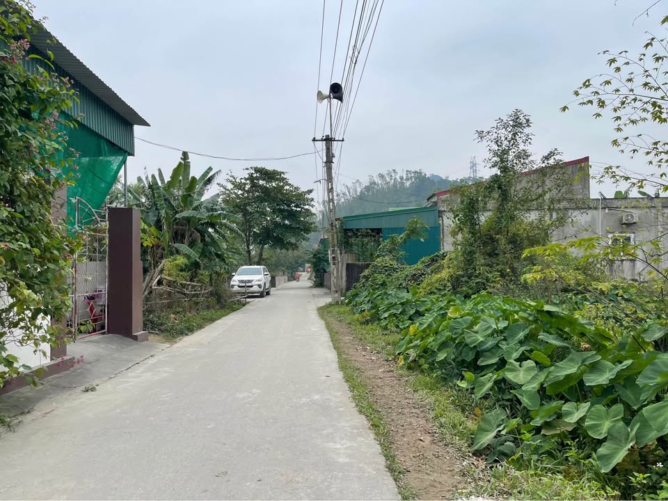 Đất nền Hưng Tây, Hưng Nguyên 177m² giá 2 tỷ - Vị trí kết nối thuận lợi!