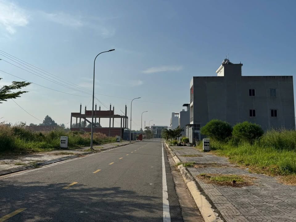 Đất thổ cư 90m² tại Phước Hưng Bà Rịa - Giá chỉ 2.4 tỷ, hướng Đông!