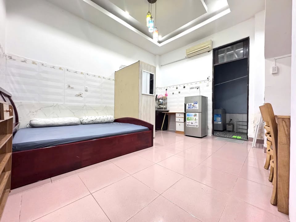 Studio cho thuê đường Bạch Đằng, Tân Bình - Giá chỉ 4.7 triệu/tháng!