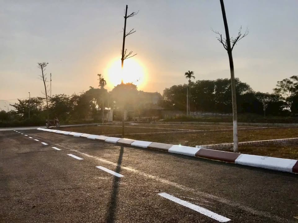 Đất nền Cổ Đông 100m² giá 3 tỷ - Sổ đỏ chính chủ, đầu tư sinh lời!