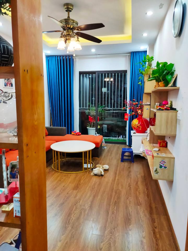 Nhà 4 tầng Quỳnh Lôi 50m² giá 13.8 tỷ - Đường ô tô, kinh doanh sầm uất!