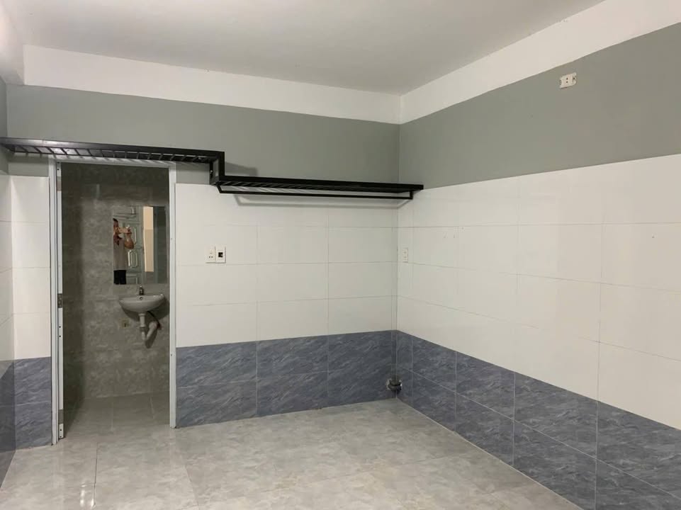 Phòng cho thuê tại 36 Hà Văn Trí, Cẩm Lệ, Đà Nẵng - Nội thất cơ bản, gần trường đại học!