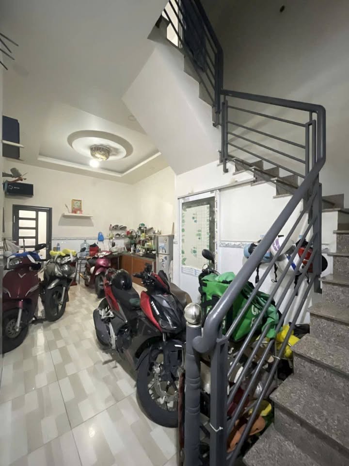 Nhà 3 tầng đường 147, quận 9, diện tích 46m² - Đầu tư sinh lời ổn định!