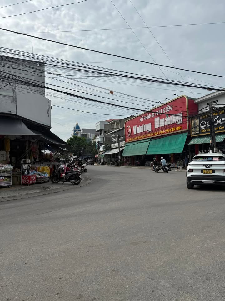 Bán gấp Warehouse tại Thuận An 300m² giá 19 tỷ - Đầu tư sinh lời cao!