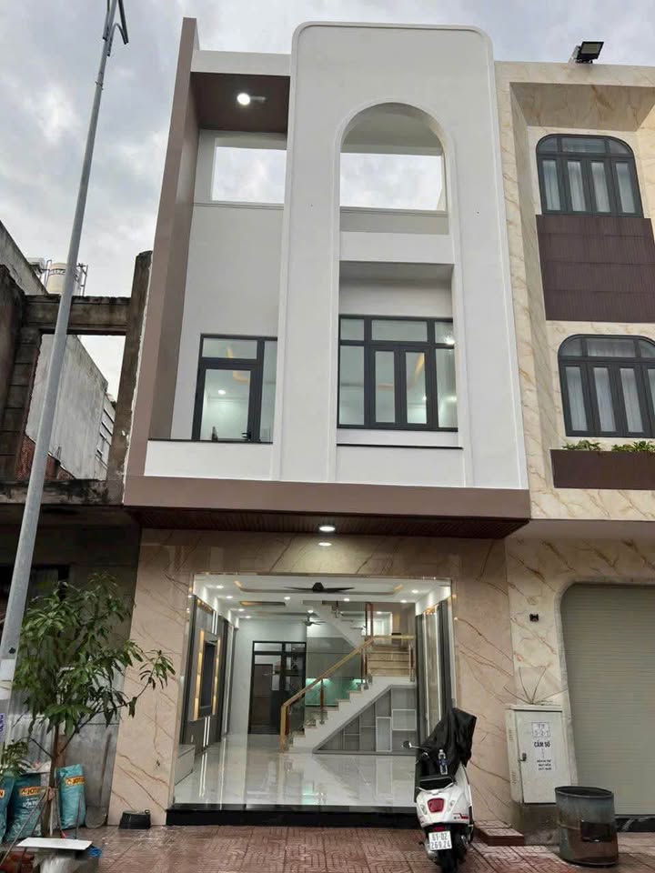 Nhà mới xây Tân Hiệp 70m² giá 1.75 tỷ - Dọn vào ở ngay!