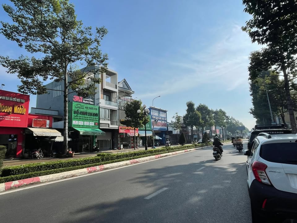 Nhà mặt tiền đường Cách Mạng Tháng Tám, Phước Nguyên 125m² giá 13.15 tỷ - Kinh doanh sầm uất!