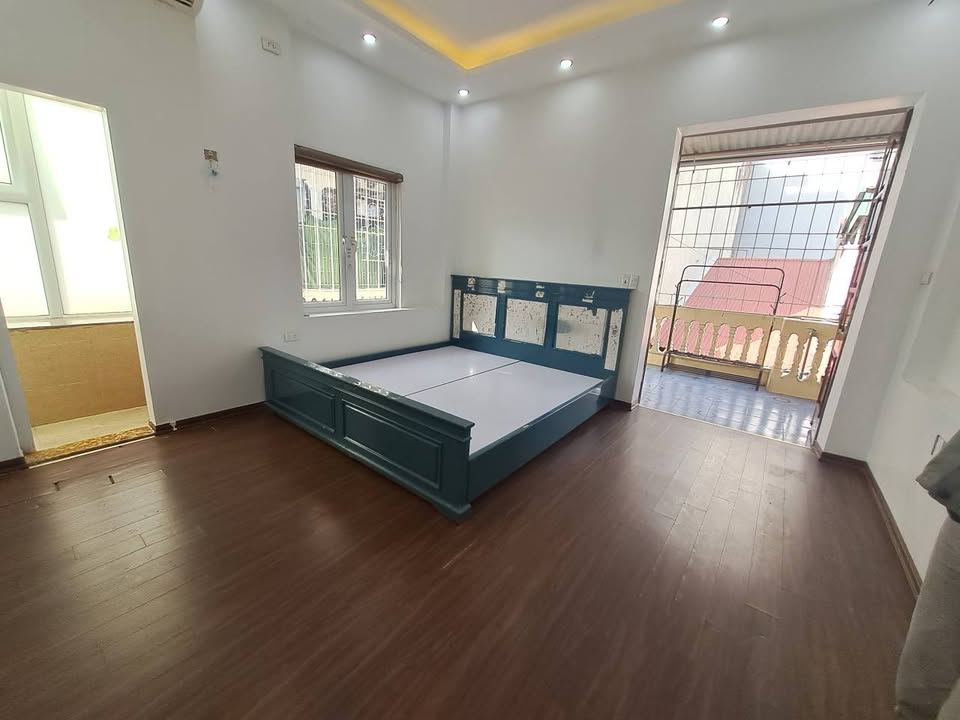 Nhà 2 Tầng Tại Trung Tâm Thành Phố Thanh Hóa 43m² giá 3 tỷ - Tiện ích đầy đủ xung quanh!