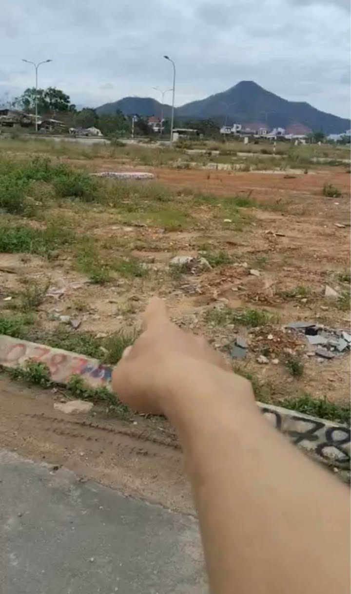 Đất Nhơn Phú Quy Nhơn 85m² giá 2.55 tỷ - Hướng Tây Bắc, sổ hồng chính chủ!