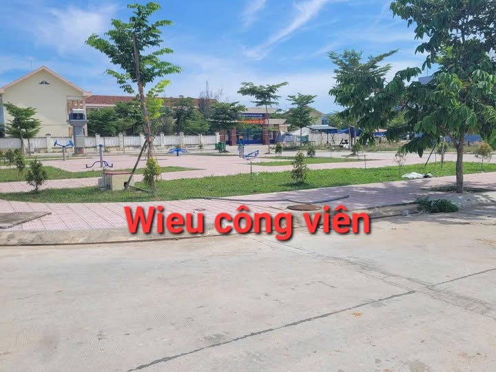 Đất tái định cư Thị trấn Tuy Phước 100m² giá 1.6 tỷ - Mặt tiền đối diện công viên!