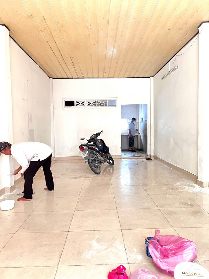 Nhà mặt tiền hẻm Lê Văn Quới, Bình Tân 56m² giá 8 triệu - Tiện kinh doanh mọi mặt hàng!