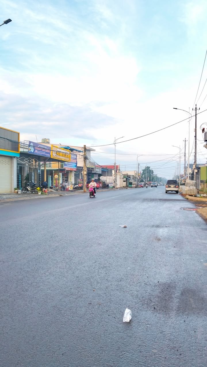 Nhà góc 2 mặt tiền Phan Huy Chú, 100m² giá 4.6 tỷ - Kinh doanh sầm uất!