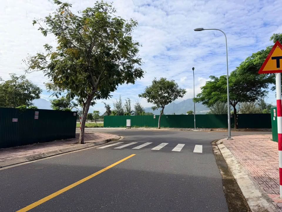 Nhà phố KĐT Hà Quang1 Nha Trang 75m² giá 7.7 tỷ - Đầu tư sinh lời ngay!