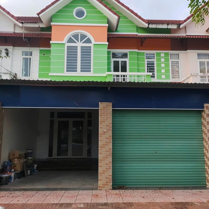 Nhà mặt tiền Trần Quang Khải, Long Xuyên 150m² giá 14 triệu - Thích hợp làm văn phòng, spa!