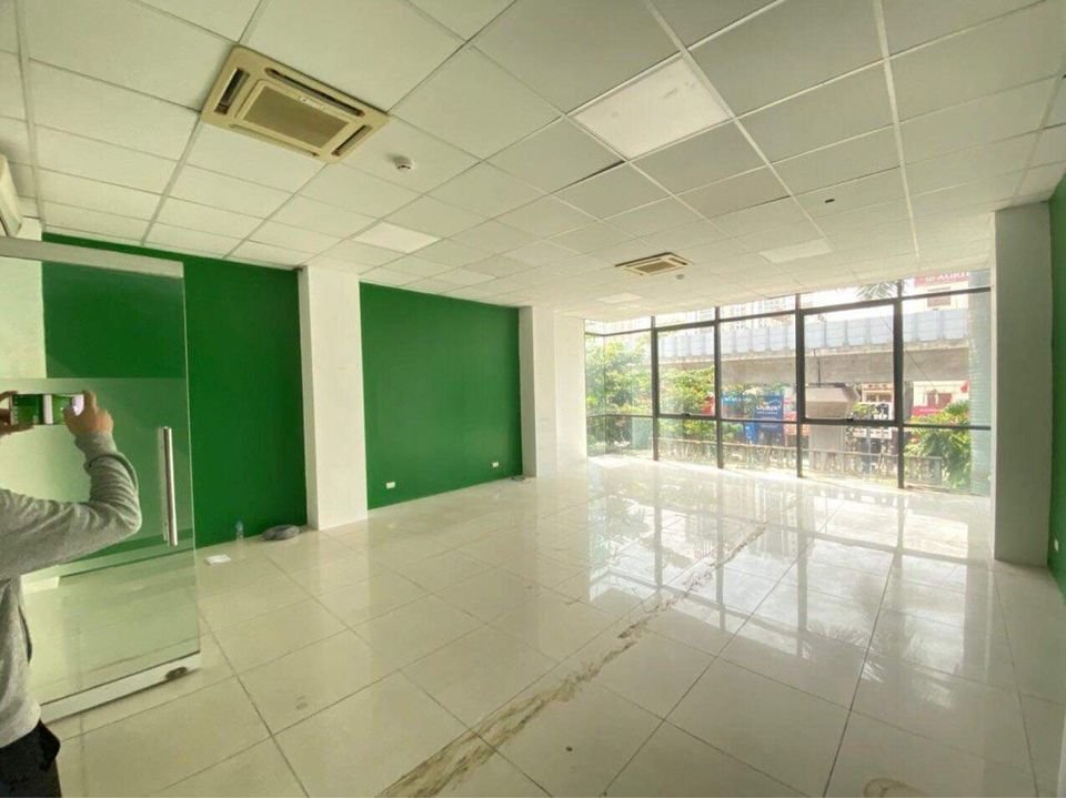 Sàn văn phòng cho thuê 50m² tại Nguyễn Trãi, Hà Đông - Giá chỉ 9,5 triệu/tháng!