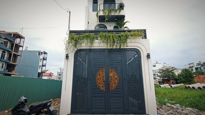 Nhà riêng An Phú Đông 78m² giá 7.8 tỷ - Không gian sống lệch tầng độc đáo!