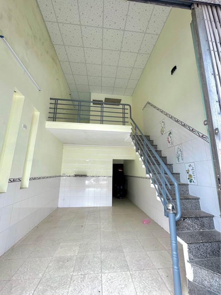 Nhà bán mặt đường Trần Văn Giáp, Quang Trung, 52m² giá 2 tỷ - Cơ hội đầu tư tuyệt vời!