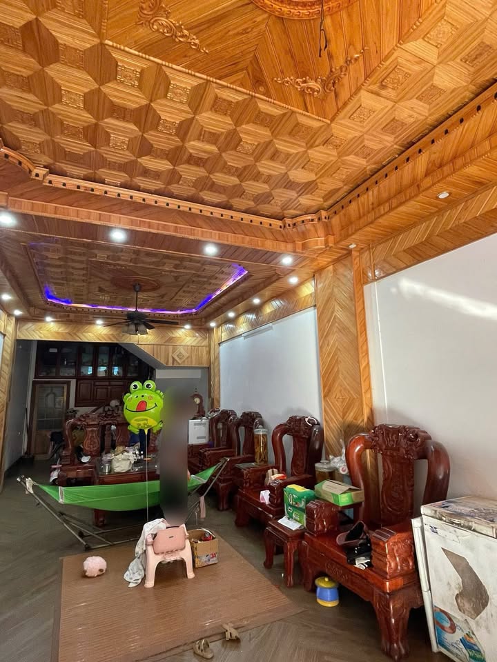 Bán nhà 3 tầng trục chính Lãm Làng 90m² giá 7 tỷ - Kinh doanh sầm uất