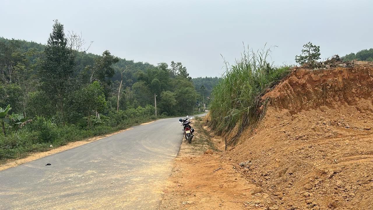 Đất mặt tiền đường rải thảm 12m tại Gia Phố, Hương Khê - Diện tích 340m² giá chỉ 1.5 tỷ!