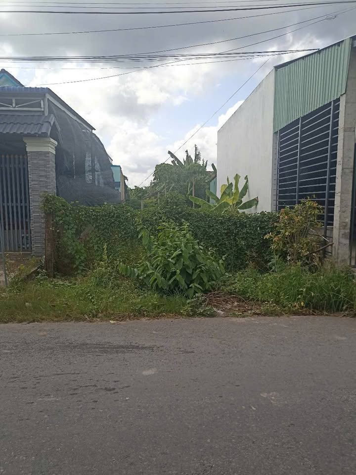 Lô đất mặt tiền đường 90A, phường Mỹ Phong 228m² giá chỉ 1.7 tỷ - Cơ hội đầu tư tuyệt vời!