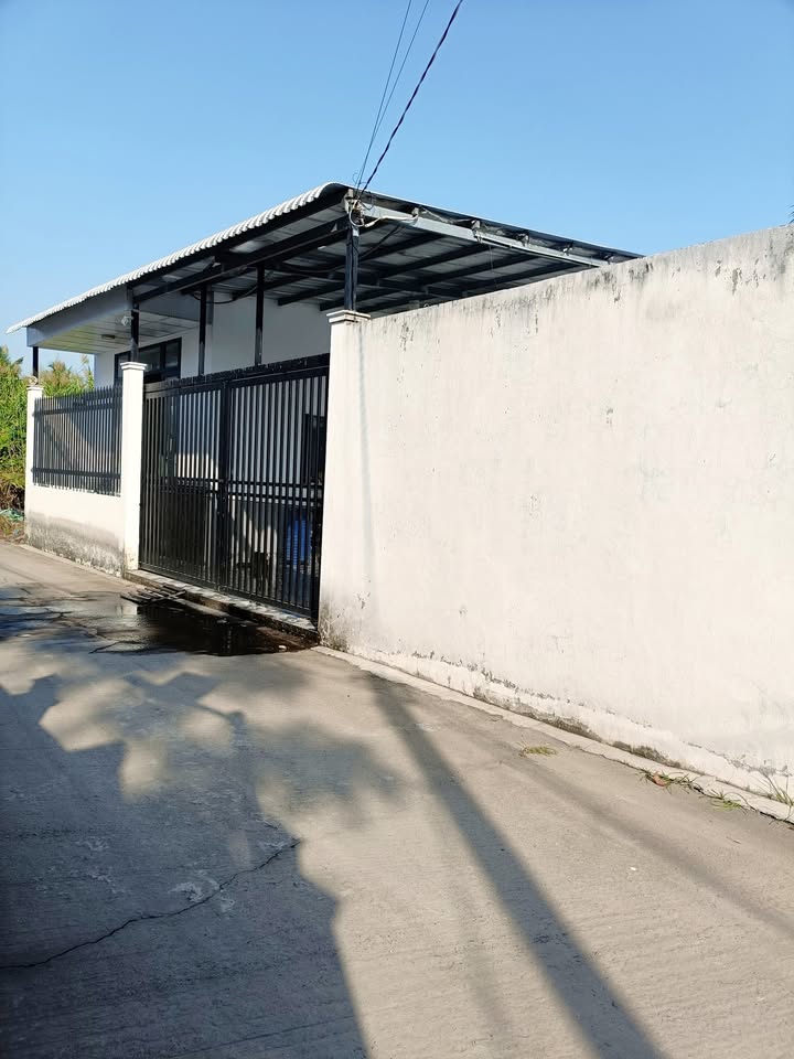 Nhà chính chủ bán gấp tại khu Dân cư Bình Nhựt, 150m², giá 2.2 tỷ - Đầu tư sinh lời ngay!