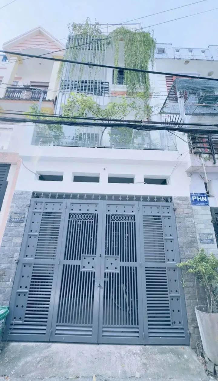 Nhà phố Tân Chánh Hiệp, Quận 12, 56m² giá 5.49 tỷ - Ô tô vào tận nhà!